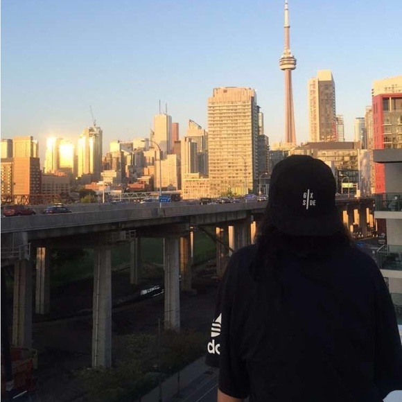 Meet your Posher, Superchic - Picture 1 of 1